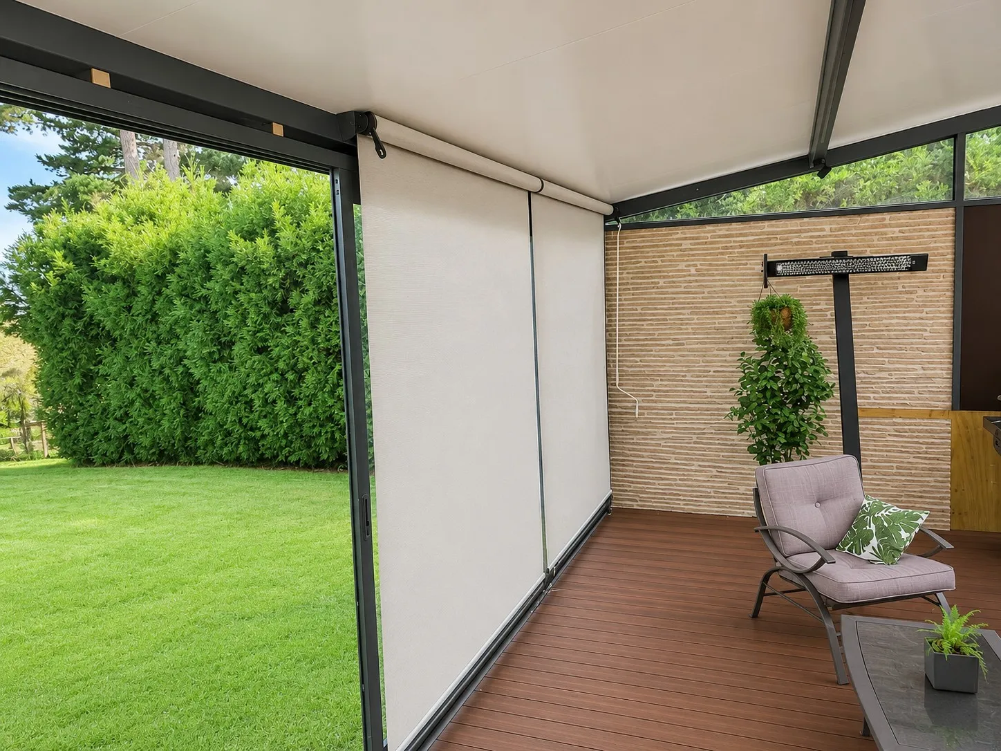 OMNI outdoor blind